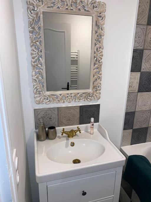 Propre Spacieux Renove Pratique Proche Centre Montceau-les-Mines Ngoại thất bức ảnh